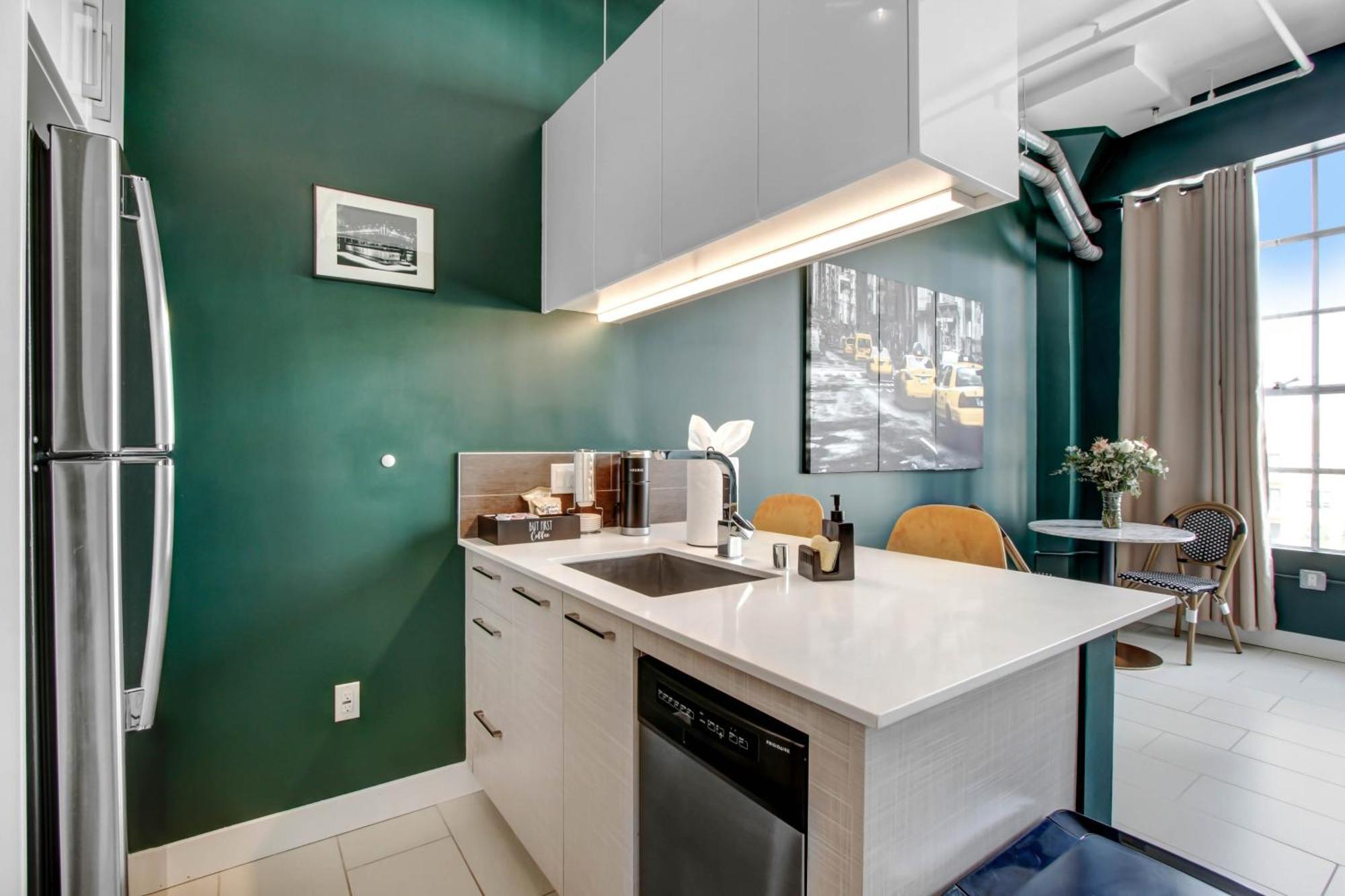Апартаменты Nyc Styled Loft In Dtla, Sleeps 4 With Free Parking! Лос-Анджелес Экстерьер фото